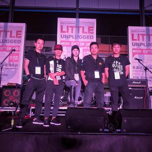 小妺妺扒开裤子自慰给我看
